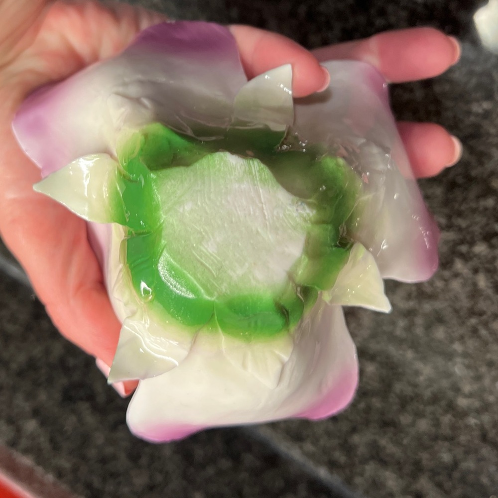 Porcelain Rose statue pink - Picture 6 of 9